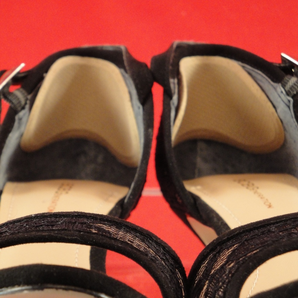 BCBGeneration black lacy high heel size 5 1/2 - Picture 7 of 8